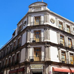 Hotel Frances